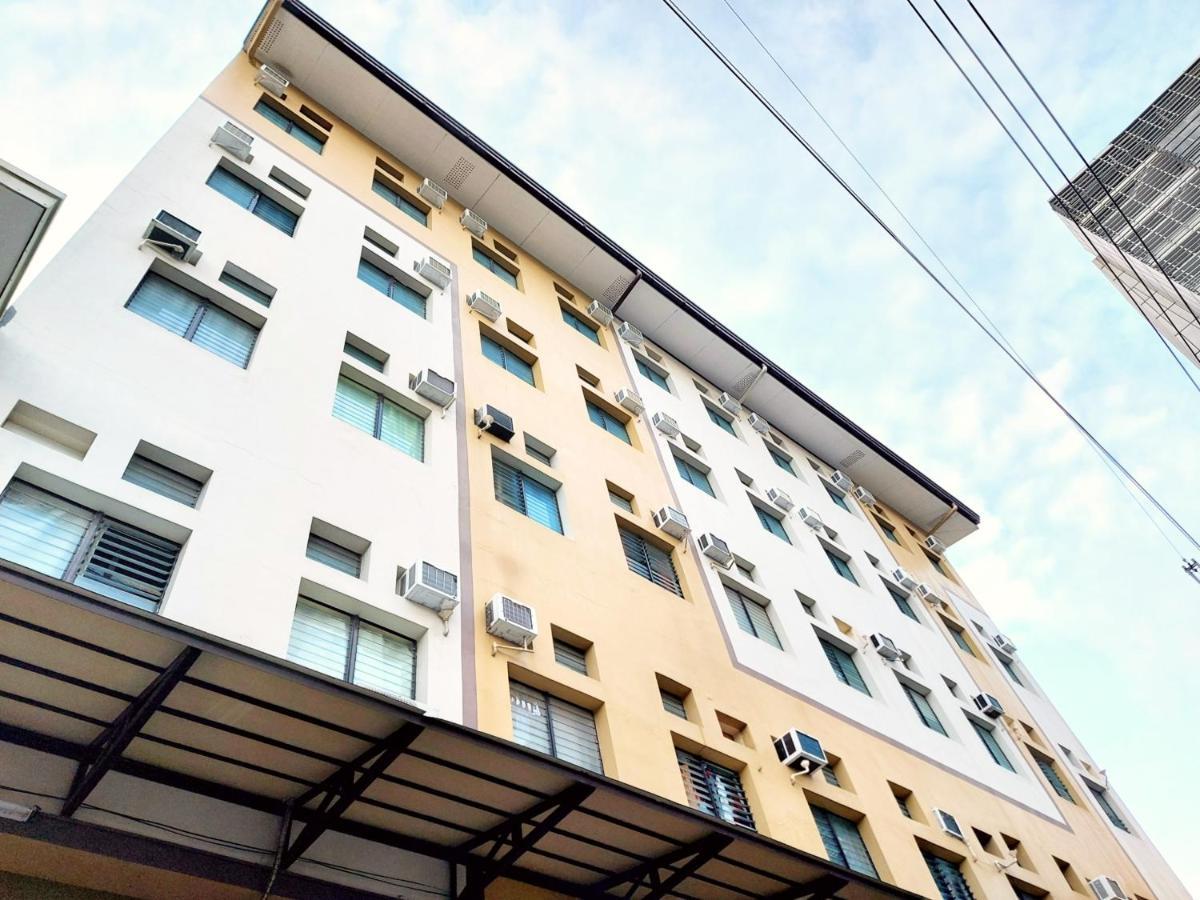 Airobedz Manila - A Value Hotel Esterno foto